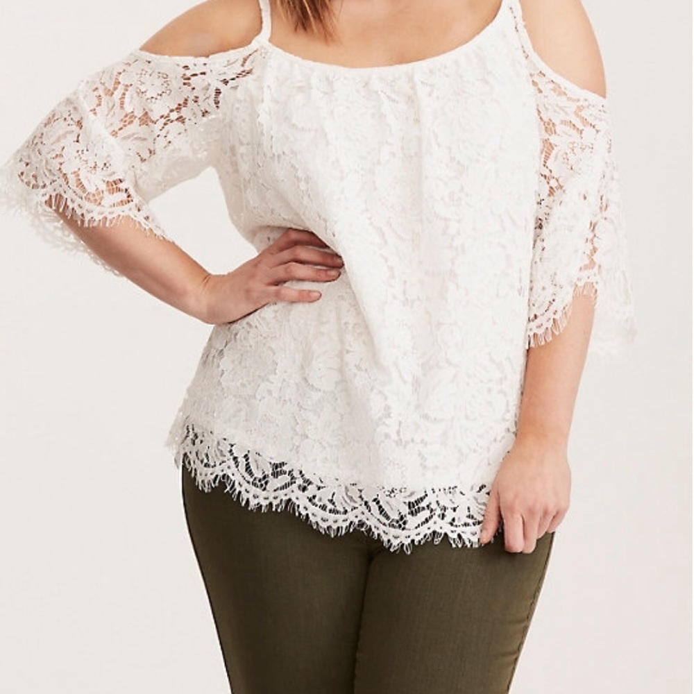 Torrid white lace top size 1